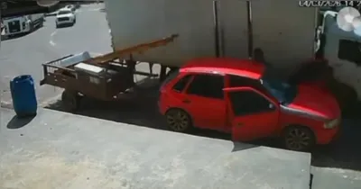 Vítima permanece internada.