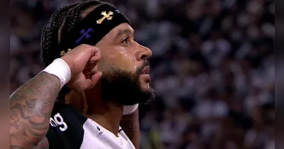 O camisa 10 do Timão marcou o gol do título neste domingo (21).