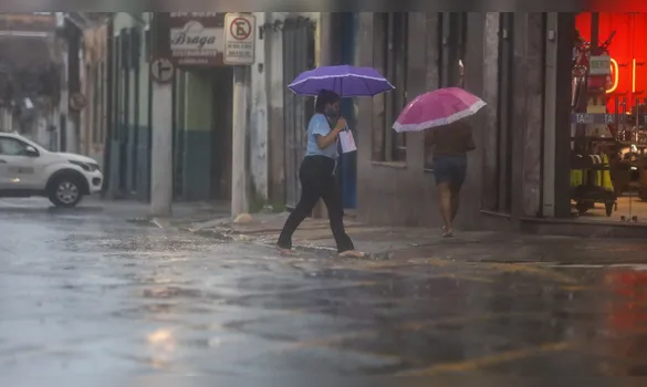 Imagem ilustrativa da imagem Belém amanhece debaixo de chuva neste sábado, 28