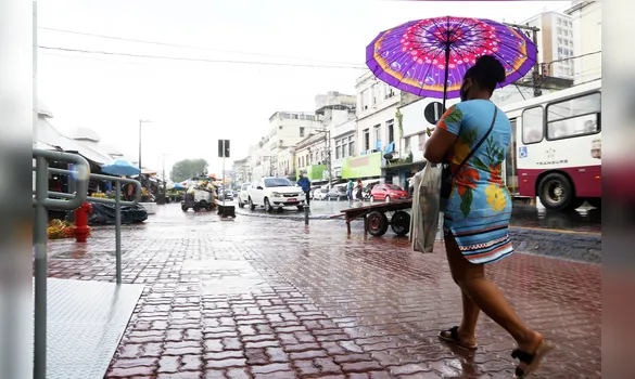 Imagem ilustrativa da imagem Chuva rápida e intensa: a previsão do tempo para domingo (15) em Belém