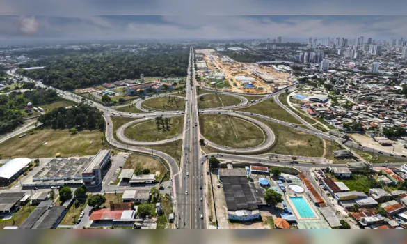 Imagem ilustrativa da imagem Acidente provoca longo congestionamento na avenida Júlio César, em Belém