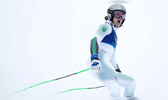 Imagem ilustrativa da imagem Olimpíadas de Inverno: Lucas Pinheiro cai e é eliminado no slalom