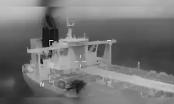 Imagem ilustrativa da imagem Rússia acusa EUA de violar direito marítimo após interceptação de petroleiro