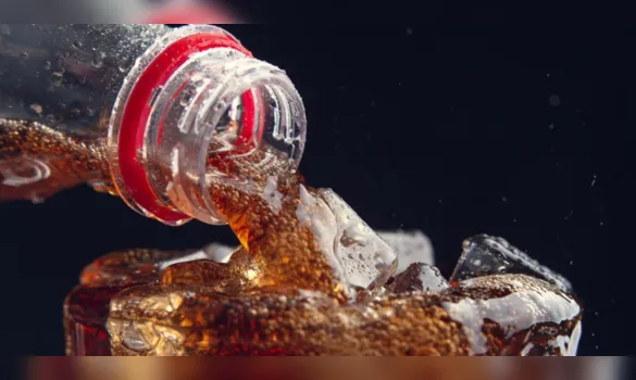 Imagem ilustrativa da imagem Refrigerantes com urina de corretor é retirado de supermercado