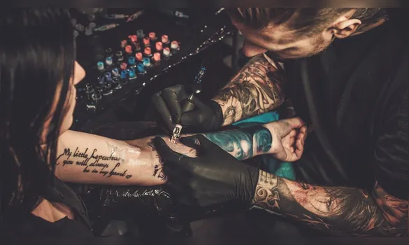 Imagem ilustrativa da imagem Tatuagem eleva o risco de câncer? Veja o que dizem especialistas