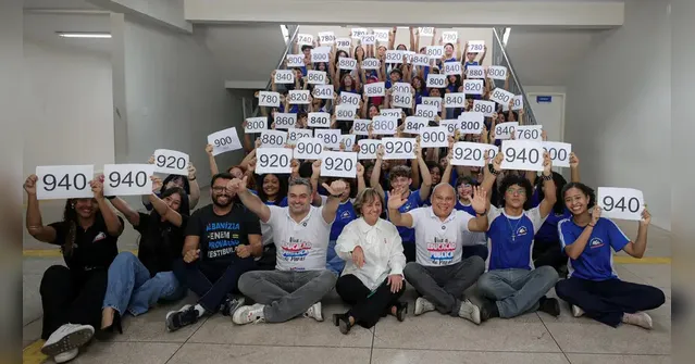 Imagem ilustrativa da notícia Estudantes da rede pública do Pará celebram notas no Enem 2025