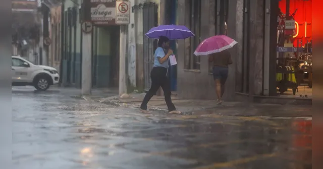Imagem ilustrativa da notícia Belém amanhece debaixo de chuva neste sábado, 28
