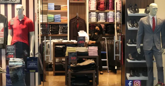 Imagem ilustrativa da notícia Ganhou presente de Natal e quer trocar? veja os direitos!