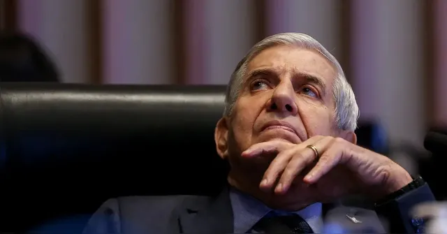 Imagem ilustrativa da notícia Alexandre de Moraes concede prisão domiciliar para Augusto Heleno