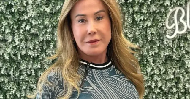 Imagem ilustrativa da notícia Zilu Camargo fratura o pé após queda em escada dentro de casa