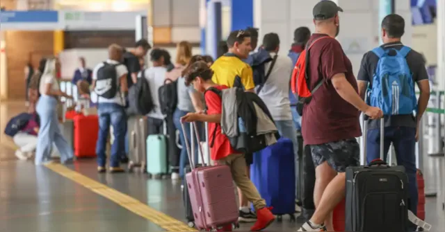 Imagem ilustrativa da notícia Pilotos e comissários de bordo podem entrar em greve em janeiro