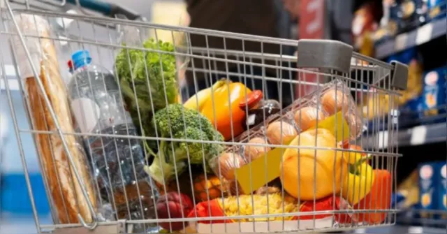 Imagem ilustrativa da notícia Preço da cesta básica recua nas 27 capitais brasileiras