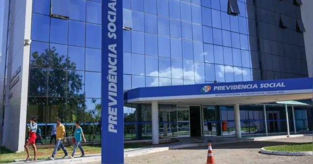 Imagem ilustrativa da notícia Pagamentos do INSS e do BPC já estão sendo feitos: saiba como receber