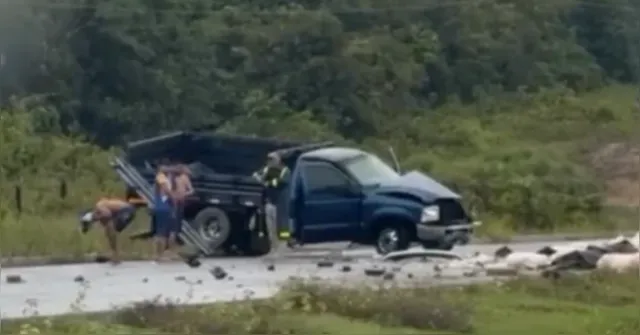 Imagem ilustrativa da notícia Caminhonete sofre colisão na BR-316, em Santa Maria do Pará