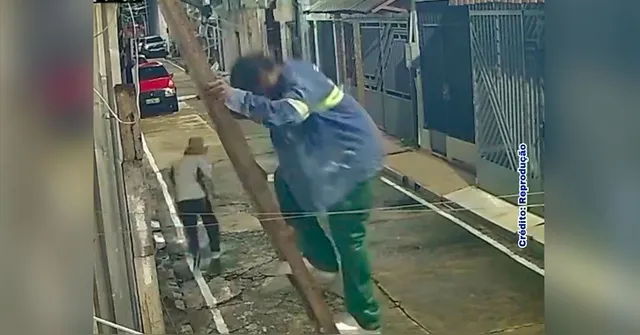 Imagem ilustrativa da notícia VÍDEO: dupla é flagrada tentando arrombar casas em Belém