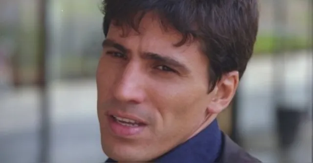 Imagem ilustrativa da notícia Galã dos anos 90 chama atenção com físico definido aos 62 anos