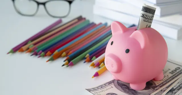 Imagem ilustrativa da notícia Saiba os direitos e deveres de escolas e responsáveis financeiros