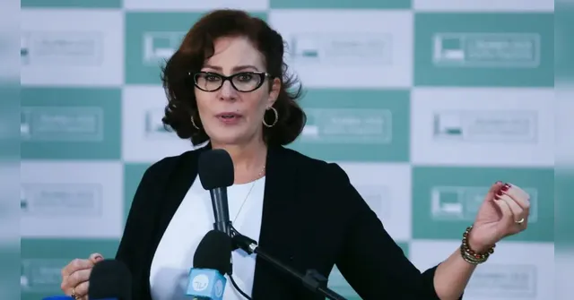 Imagem ilustrativa da notícia Carla Zambelli renuncia ao cargo de deputada federal