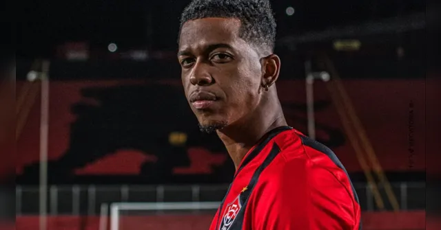 Imagem ilustrativa da notícia Flamengo define empréstimo de Carlinhos que fica próximo do Remo