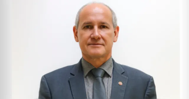 Imagem ilustrativa da notícia Procurador que pediu expulsão de Bolsonaro do Exército fica no cargo até 2028