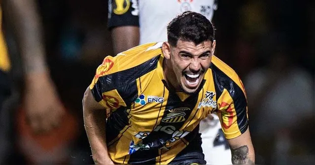 Imagem ilustrativa da notícia Remo encaminha contratação do lateral-esquerdo Mayk