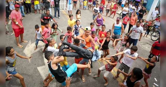 Imagem ilustrativa da notícia Malhação de Judas movimenta Cremação com tradição e crítica social