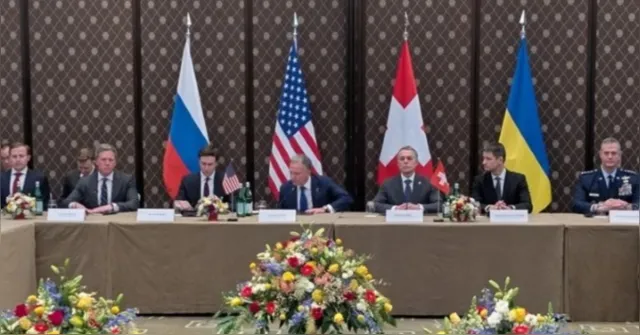 Imagem ilustrativa da notícia Primeiro dia de negociações entre Ucrânia e Rússia termina sob tensão 