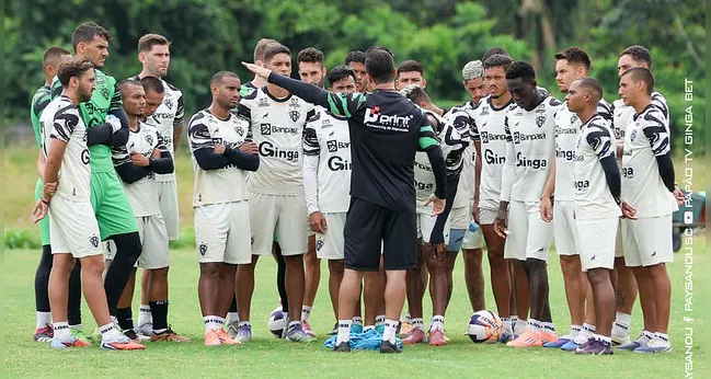 Imagem ilustrativa da imagem Após pré-temporada, Paysandu estreia no Parazão e busca reconstrução