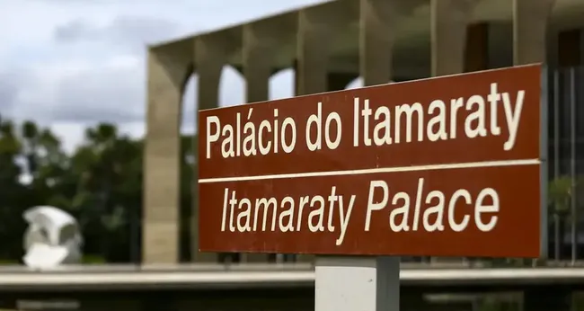 Imagem ilustrativa da imagem Concurso Diplomata: último dia para inscrições e salário de R$ 22,5 mil