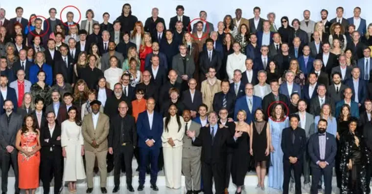 Imagem ilustrativa da notícia Oscar 2026: Wagner Moura e Kleber Mendonça Filho aparecem em foto oficial