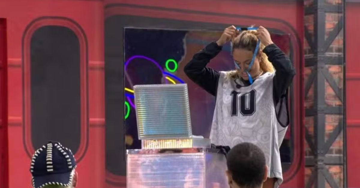 O anjo desta semana tem poder de imunizar alguém no terceiro paredão do BBB 26. Sarah pode usar o benefício em si mesma ou desistir dele para dar uma imunidade extra a outro participante da casa.