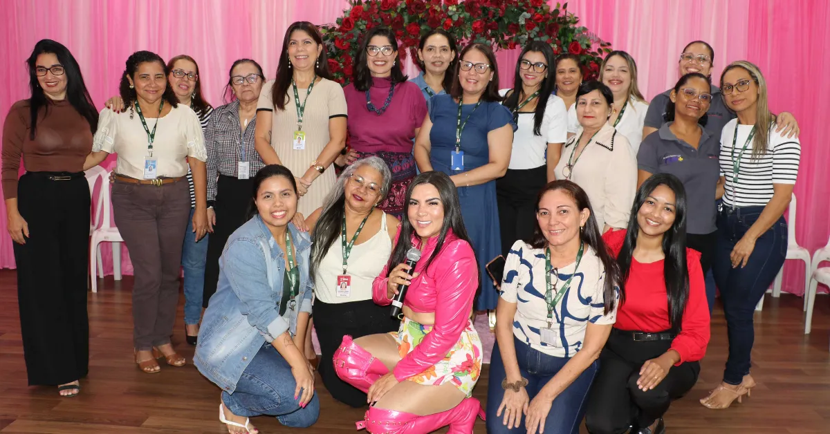 Colaboradoras do Grupo RBA participaram de uma programação especial em homenagem ao Dia das Mães, com música ao vivo, espaço de bem-estar, brindes e momentos de confraternização
