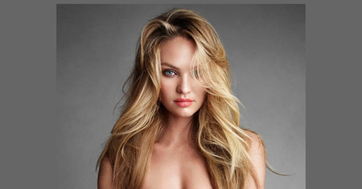 Candice Swanepoel posa em ensaio fotográfico em Paris e chama atenção ao combinar biquíni estampado com bota de salto alto.