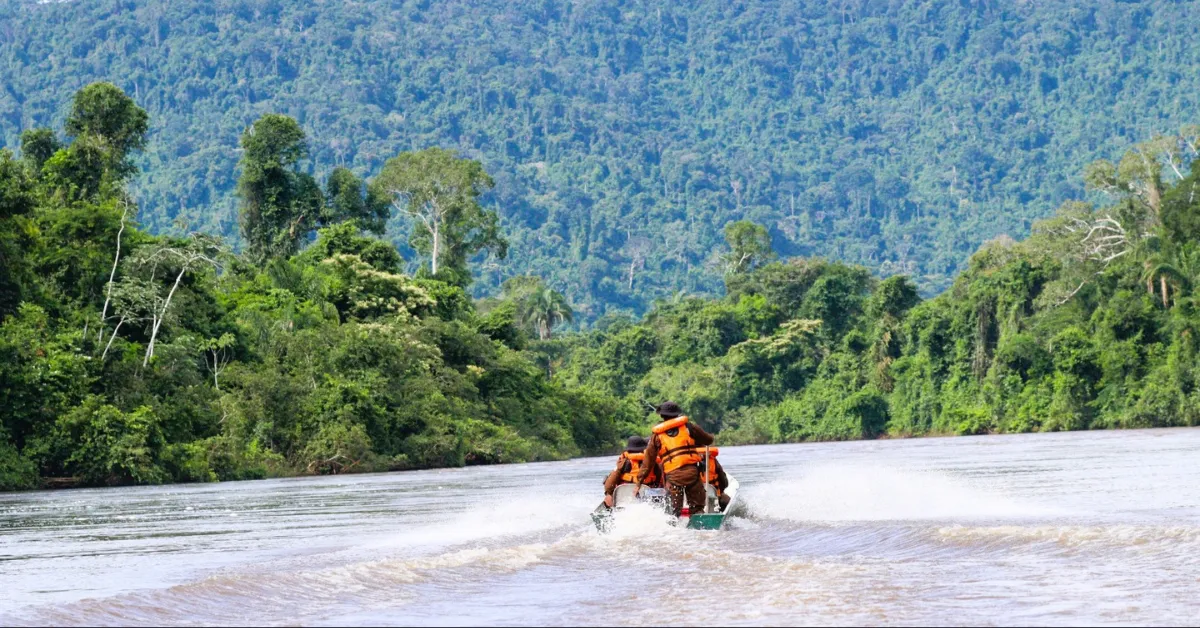 Sistema de vigilância ambiental em Carajás atua com monitoramento aéreo, terrestre e fluvial para proteger áreas de conservação no sudeste do Pará.