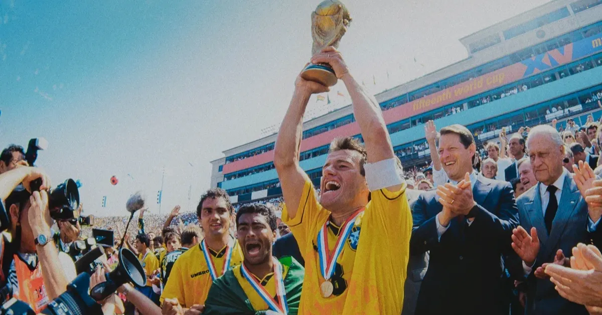 Filmes e séries sobre futebol ajudam torcedores a entrar no clima da Copa do Mundo 2026 enquanto o sonho do hexa segue vivo nas telas.