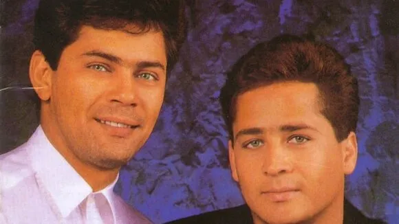 Imagem rara de Leandro e Leonardo emociona fãs ao relembrar sua história comovente.
