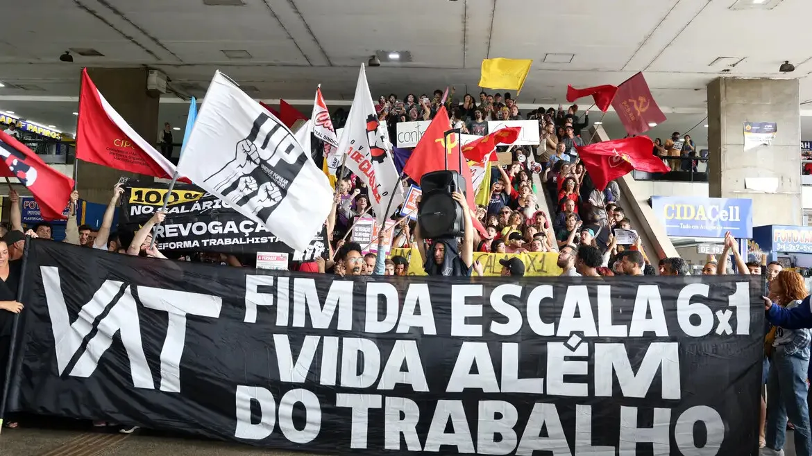 Se confirmada, a proposta iniciará uma profunda reorganização da jornada de trabalho no Brasil, com impactos diretos na rotina de milhões de trabalhadores e empregadores