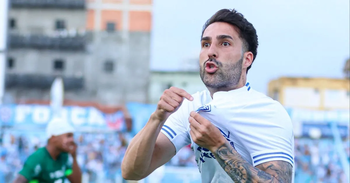 Ítalo marcou aos 34 do segundo tempo e ajudou o Papão a virar a partida