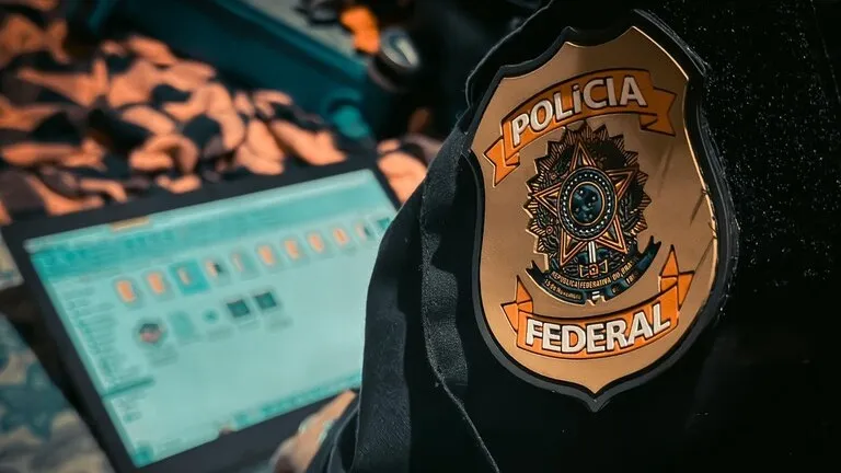 A ação mira suspeitas de irregularidades envolvendo cobranças aplicadas sem autorização de beneficiários do Instituto Nacional do Seguro Social (INSS).