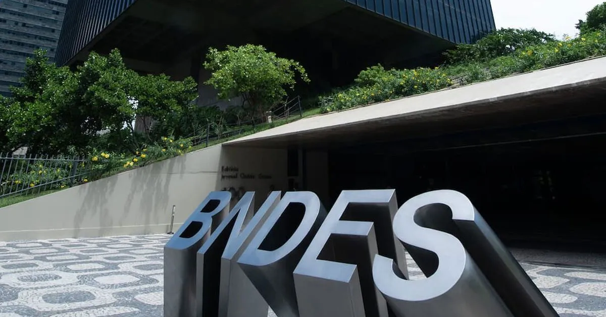 É aberto para lideranças de organizações sociais da periferia e atores do setor