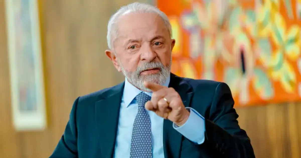 Lula afirma que não usará o cargo para proteger Lulinha e diz que o filho responderá à investigação da PF como qualquer cidadão