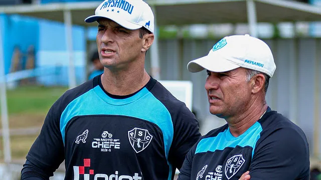 Técnico Júnior Rocha projeta o Paysandu sem Kleiton Pego para o duelo contra o Floresta