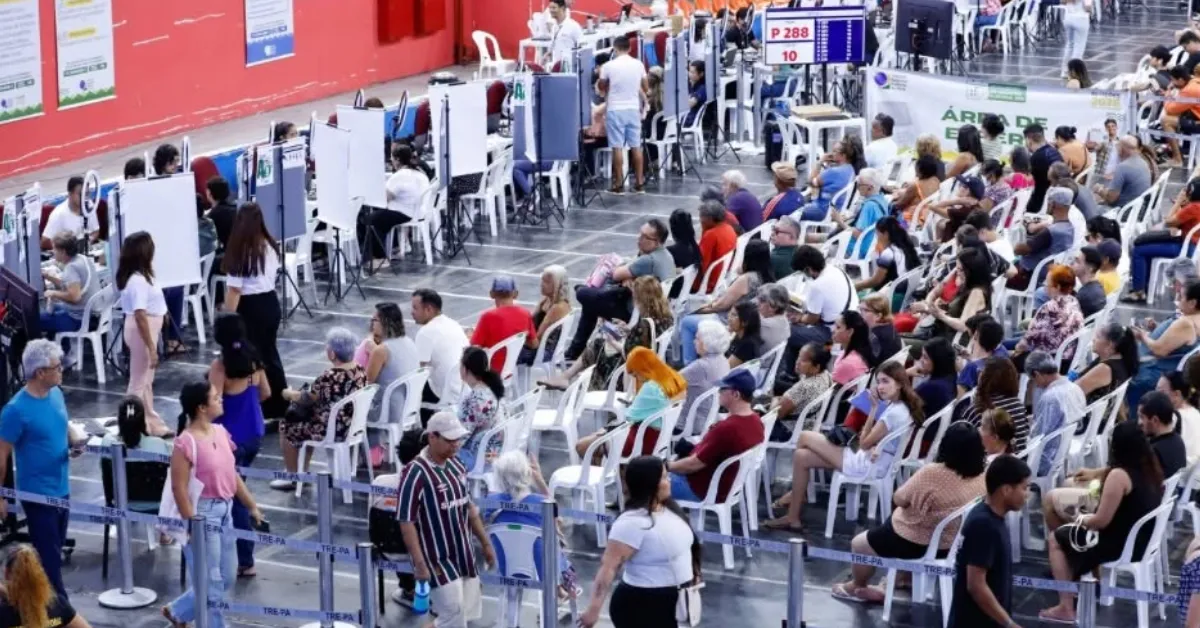 Filas intensas marcam o último dia para regularização do título de eleitor em Belém, com grande movimento no Mangueirinho e em postos da Justiça Eleitoral.