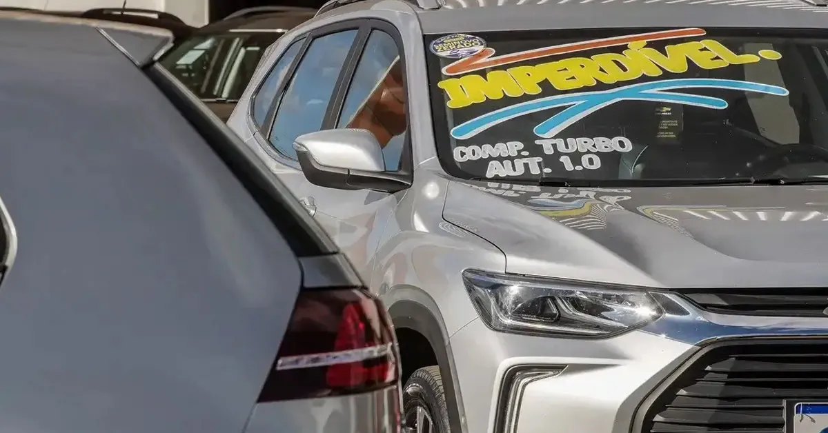 Venda de carros em concessionária