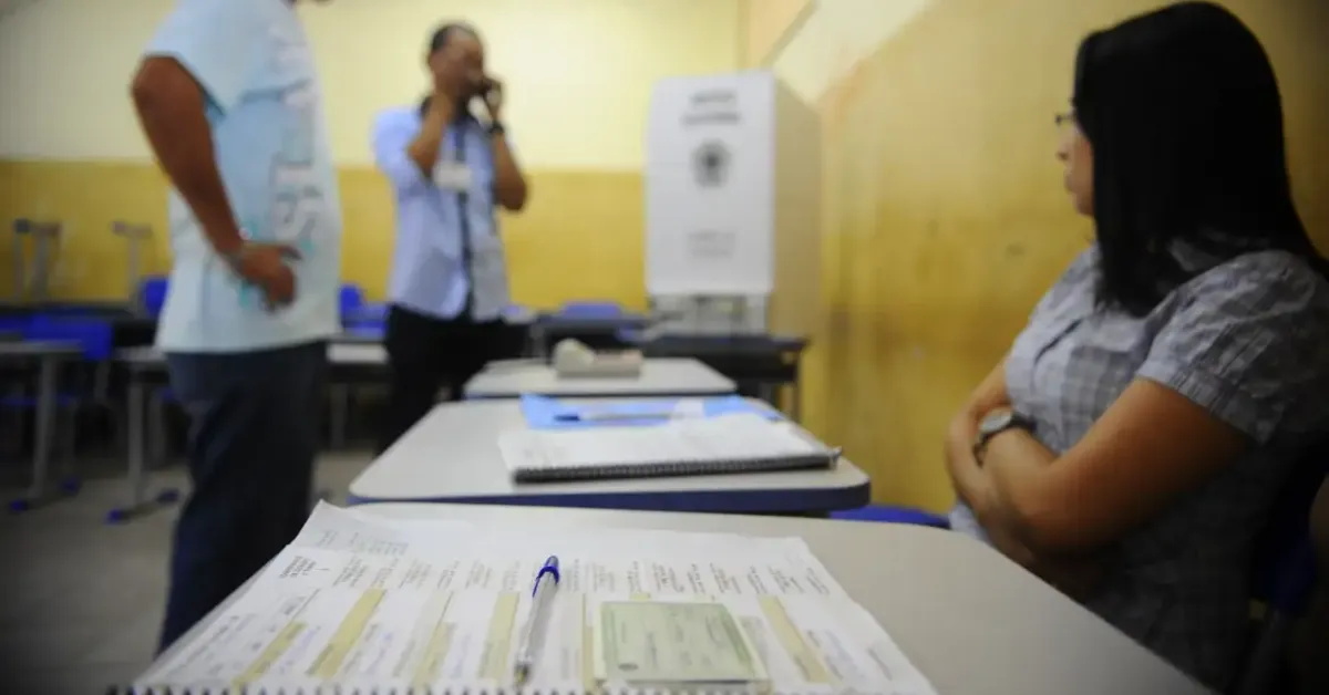 Campanha "Boto Fé no Voto" mobiliza comunidades religiosas contra a desinformação nas eleições.