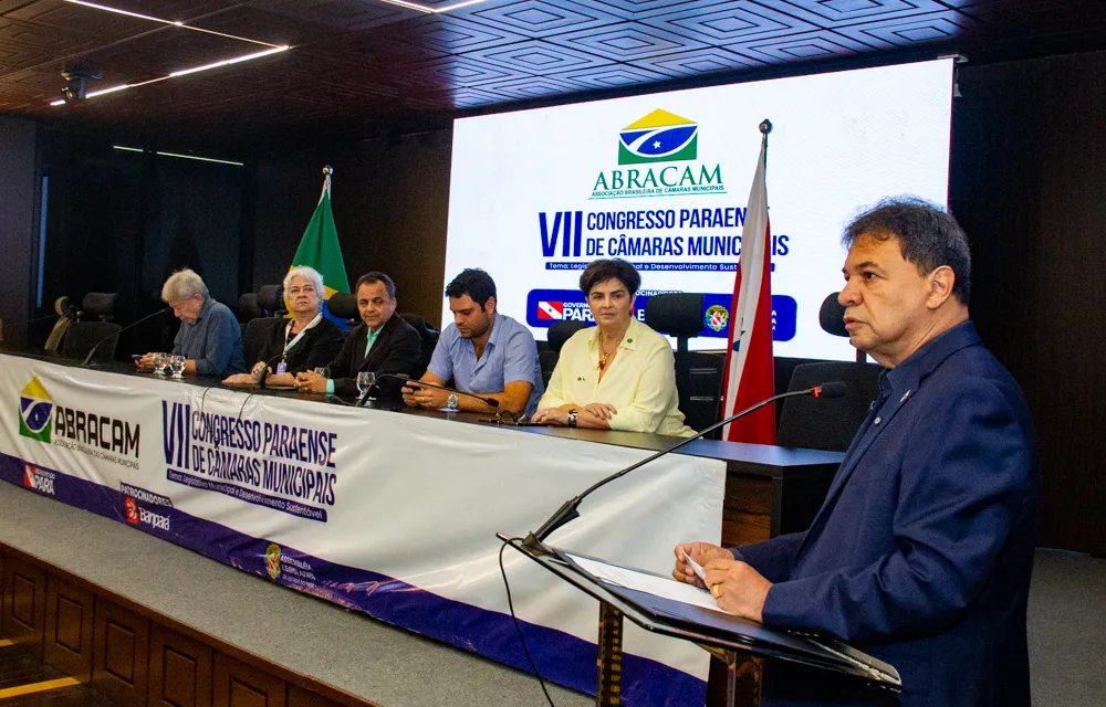 Imagem ilustrativa da notícia: Alepa debate futuro dos municípios em congresso estadual