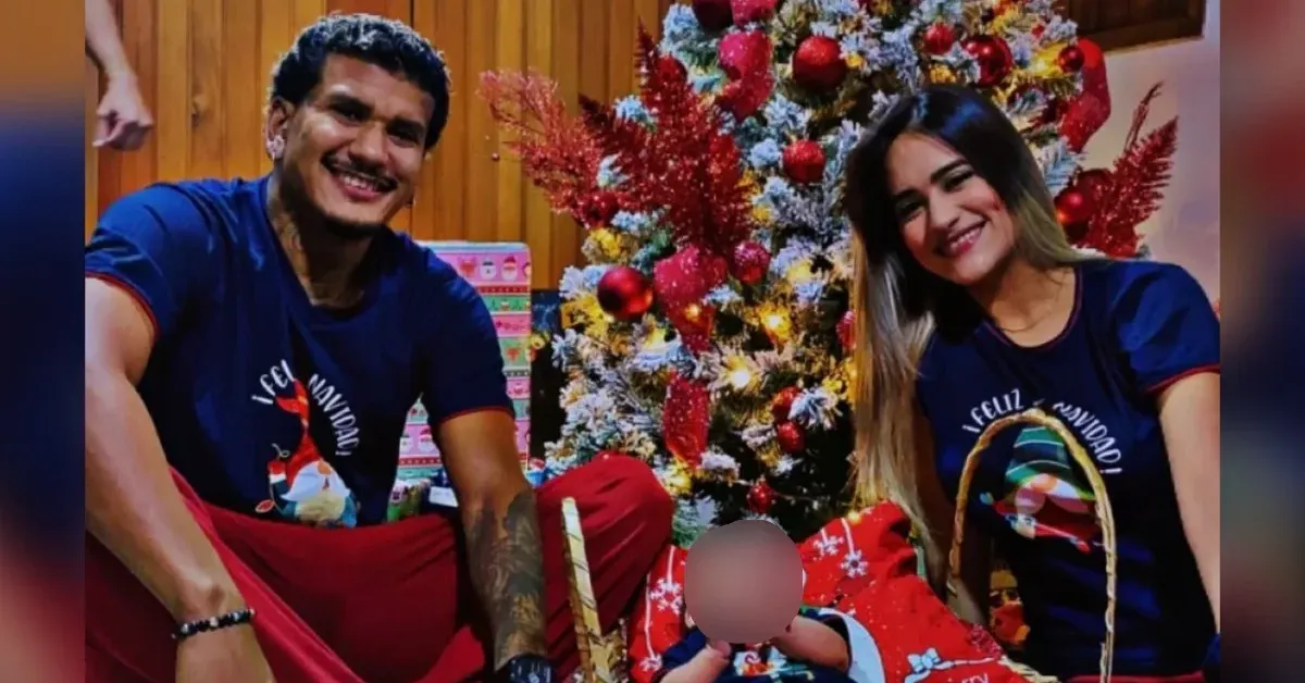 A esposa do jogador Hector Bello foi encontrada morta sob os escombros em La Guaira, na Venezuela, enquanto a filha do casal sobreviveu ao desabamento e foi resgatada com vida.