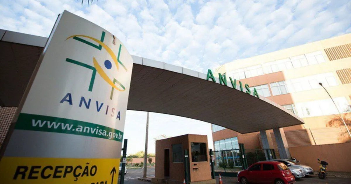 A Anvisa autorizou o registro do Ozivy, primeira caneta emagrecedora nacional com semaglutida sintética, desenvolvida pelo laboratório EMS e indicada para tratamento do diabetes tipo 2.