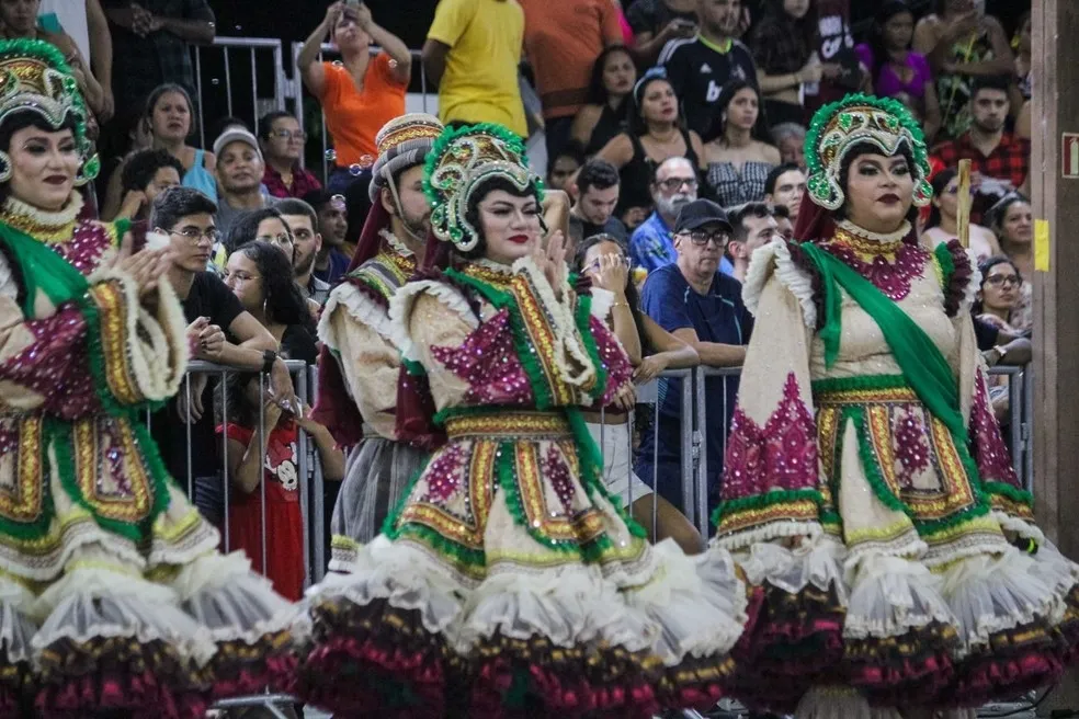 Celebre os Santos Juninos com missas e festividades