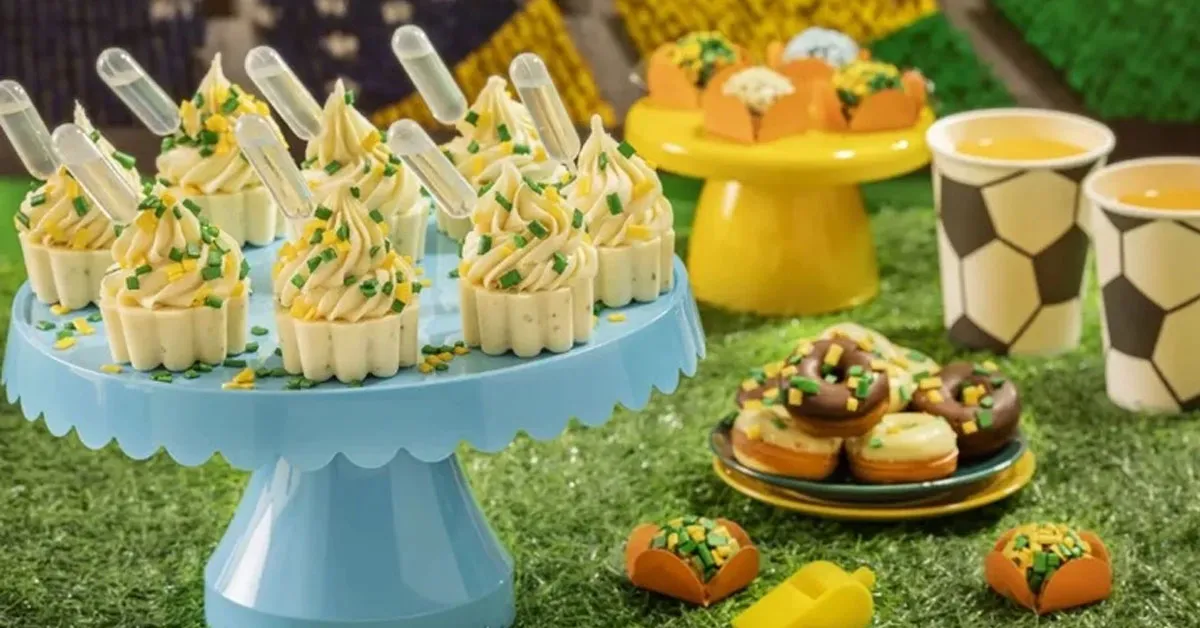 A receita segue o conceito dos chamados "bombons abertos", formato que dispensa a camada superior de chocolate e deixa o recheio aparente.